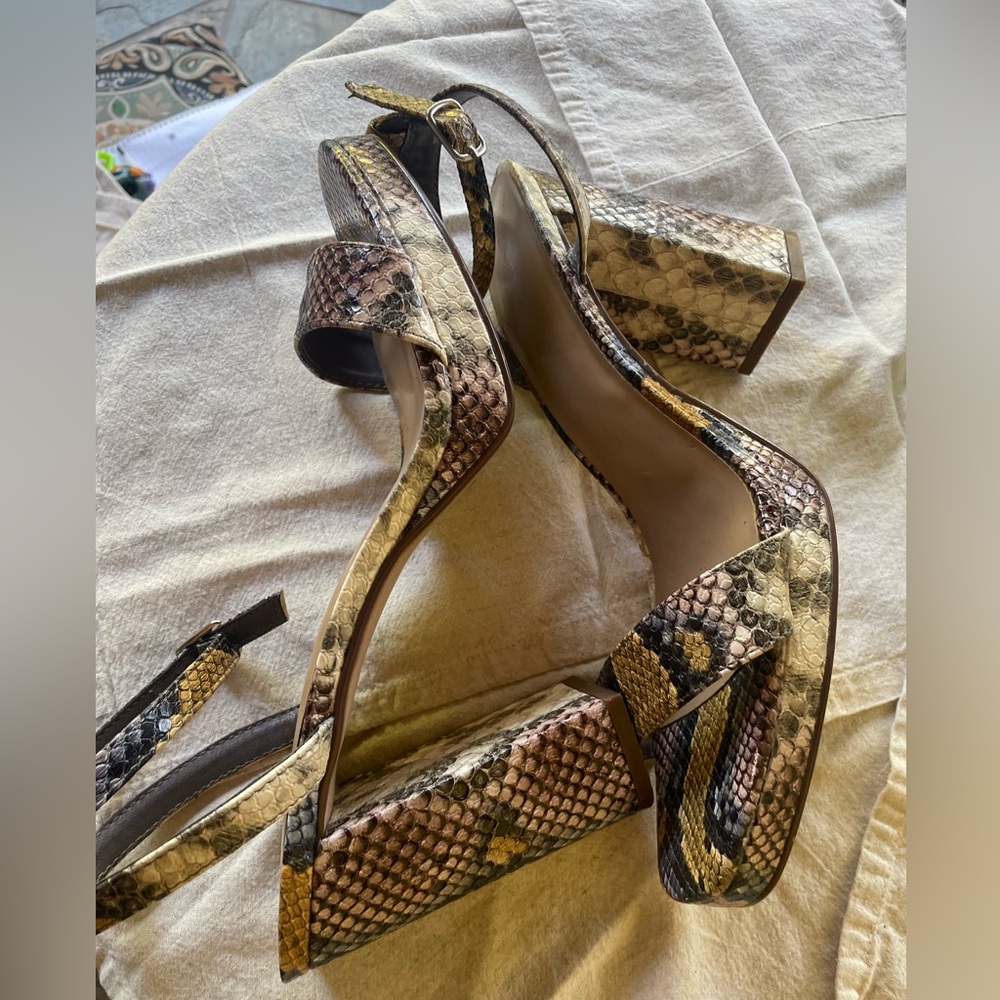 MADDEN GIRL Dancerr Faux Snakeskin chunky block heels EUC - Picture 3 of 9